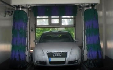 Gantry washing system