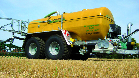 Slurry tanker with iglidur plain bearings