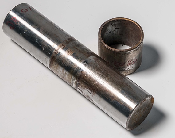 Metal-rolled bearing on CF53 hc